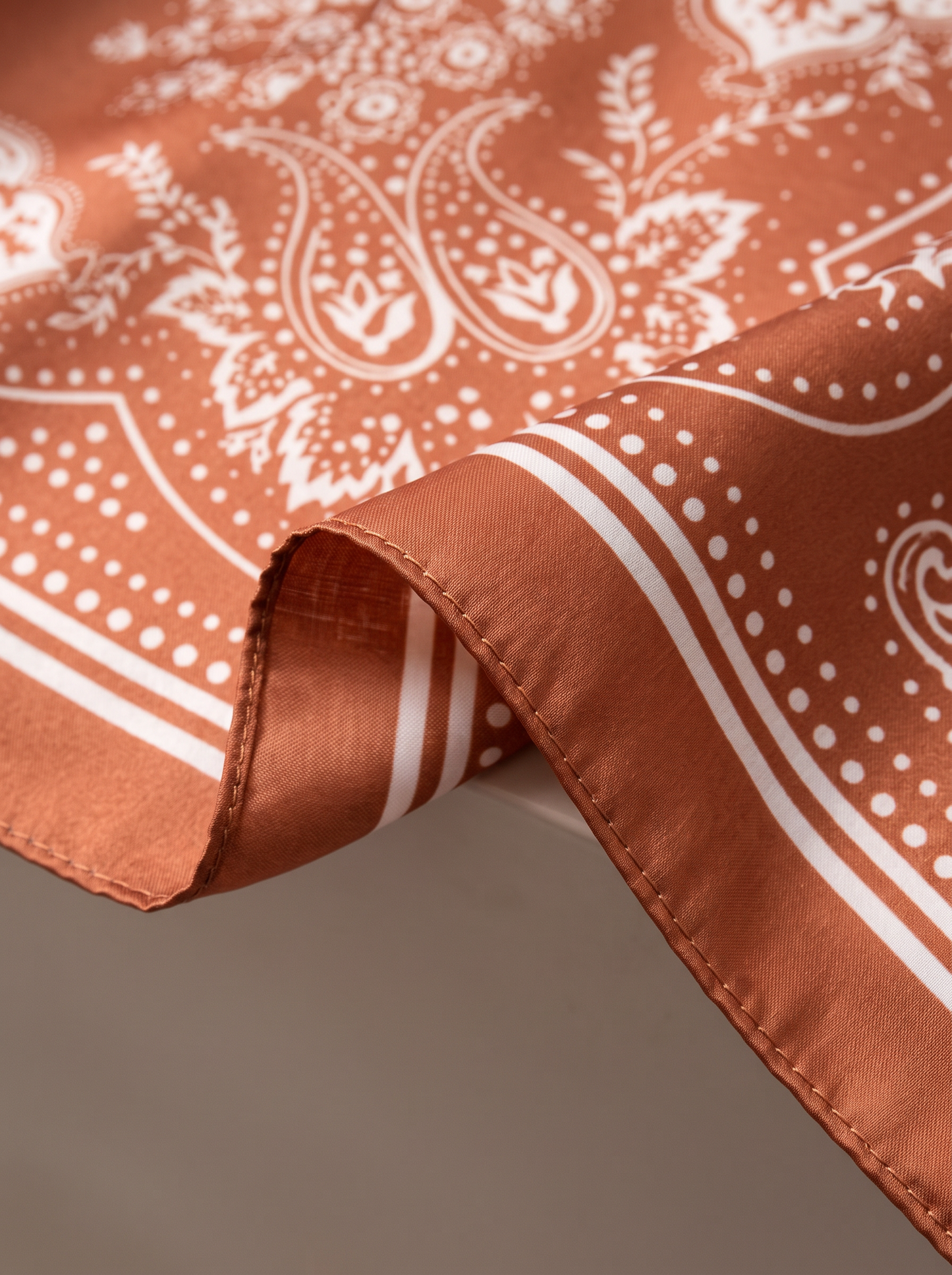 Étoile Silk Scarf
